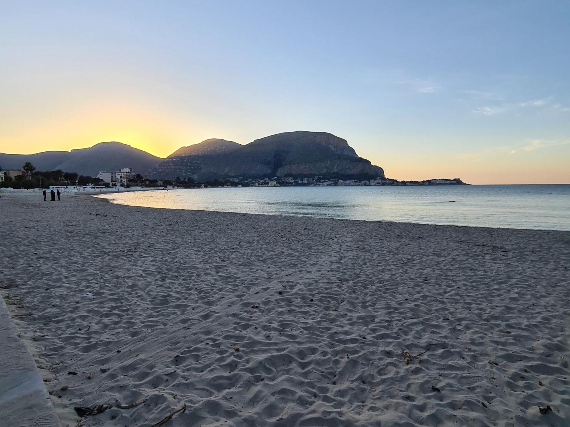 Arima Mondello Apartment Εξωτερικό φωτογραφία
